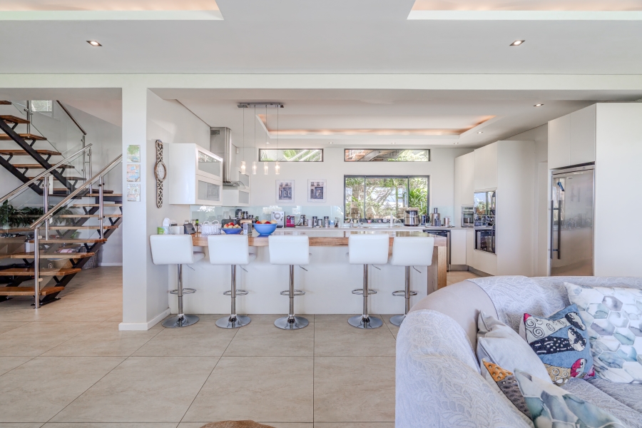 6 Bedroom Property for Sale in Camps Bay Western Cape